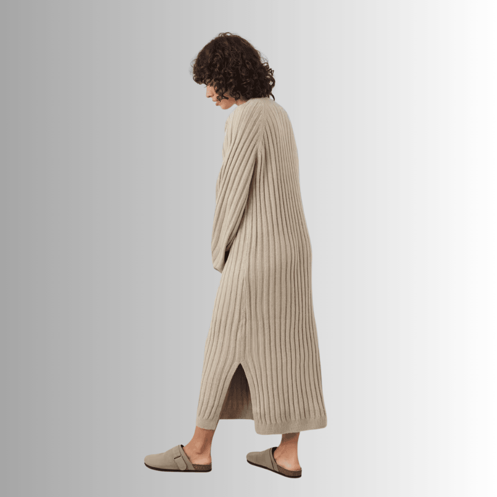 beige knitted dress with long raglan sleeves pfsuo