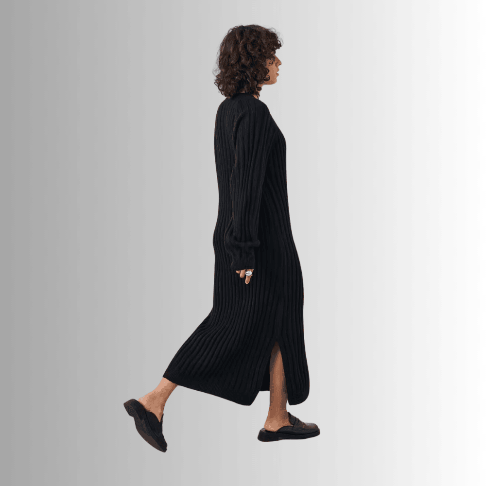 black knitted dress with long raglan sleeves pcrwg