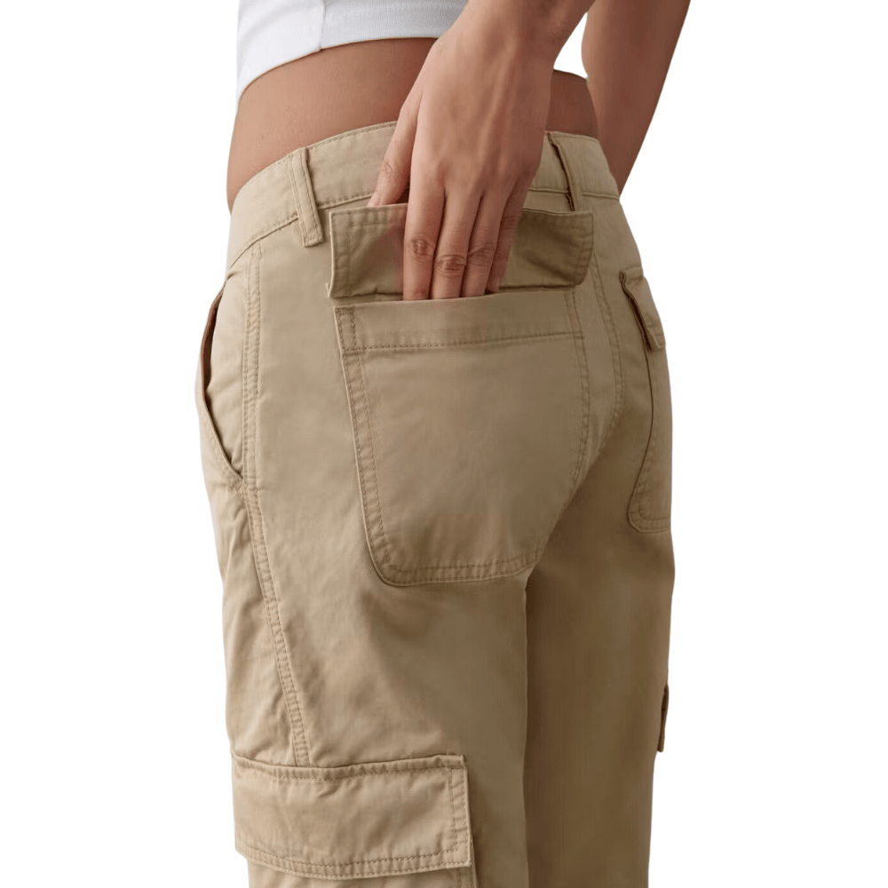 low waist beige cargo jeans with 00s inspired fit muics